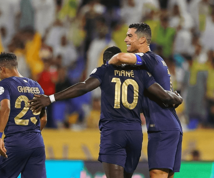 bob体育官方-关于艾因特拉赫特红牛全队努力获得胜利继续领跑的信息